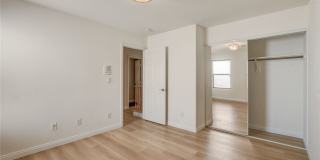 10808 Wallflower Avenue Gallery 48