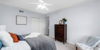 5510 Waterman Boulevard Gallery 27