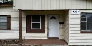 3/1 with Prime Location Close to Jacksonville International Airport, Jacksonville Zoo and Gardens, and River City Marketplace! 3/1 with Prime Location Close to Jacksonville International Airport, Jacksonville Zoo and Gardens, and River City Marketplace! Gallery 1