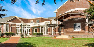 Seneca Club Apartments Gallery 24