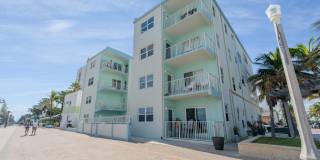 2600 N Surf Road unit: 302 Gallery 21