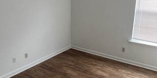 Remodeled 3 Bedroom Condo In a Prime Location!!!  ~ Annual Rental ~ Gallery 4