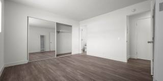 Sunset Square Gallery 49