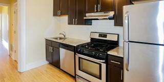 3054-58 N Greenview / 1507-11 W Barry Gallery 19