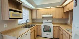 Townhome in Palm Harbor Gallery 10