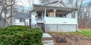3-Bedroom Home for Rent | 679 Euclid Ave, Akron, OH 44307 Gallery 1