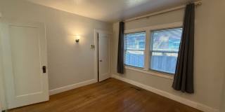 Cozy 2 bed 1 bath available now! Gallery 15
