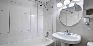 Lock Vista Gallery 12