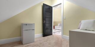 1756 Oak Street Gallery 23