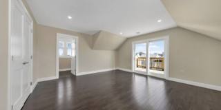 Tufts 5 bed 5.5 bath duplex - JUNE 1st Gallery 11