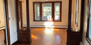 2BR/1BA, WD Hookups, Parking! Gallery 1