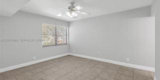 3014 SW 21st Ter Gallery 19