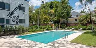 Poinciana Avenue Gallery 10