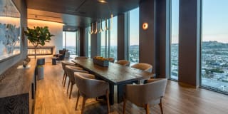 ARQ Gallery 32