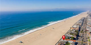 2428 The Strand Gallery 70