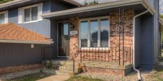 Convenient location! Side Split in Western Omaha. Gallery 1