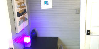 304 North Keech Street - Room 4 Gallery 7