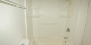 2835 Winkler Avenue Gallery 10