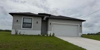 8033 BUTTERCUP CIR LABELLE Gallery 1