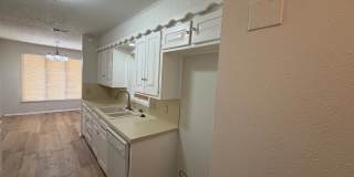 Fab 4 bed 2 bath 2 garage Gallery 4