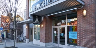 Square One Apartments Gallery 39