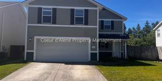 4 bed house in Hawk's Nest! Gallery 1