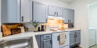 The Oaks Apartments Gallery 2