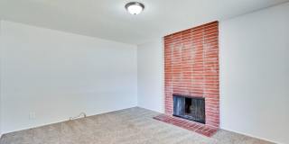 6063 Pineland Avenue Gallery 10