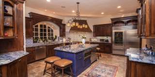 12140 Summit Gallery 8