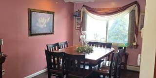 Spacious 4BR 2 BA House in Lindenhurst Gallery 14