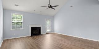 Spacious House in Hadley Park Gallery 5