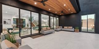 1960 NE 197th Ter Gallery 40