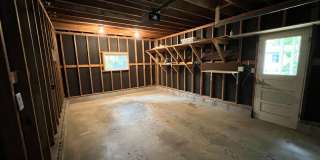 The Little Bungalow of Your Dreams Near East Bay! 2BR / 1BA Long-Term Rental Gallery 23