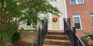 Townhouse on Deyerle Ave Townhouse on Deyerle Ave Gallery 1