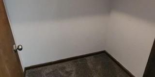 2905 7th Street Gallery 34