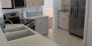 137 SW Meade Circle Gallery 2