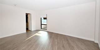 211 E Merrill Street Gallery 18