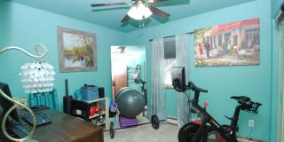 3 Bed / 2 Bath / 2 Car Garage Ranch Style Home Gallery 14