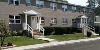 1700 ROBERTS Street Gallery 1