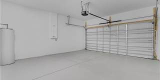 702 Broadway Avenue Gallery 4