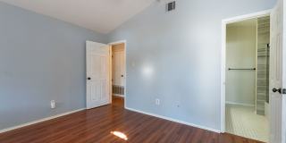 Luxury Meets Comfort: Your Dream Single-Family Home with Modern Design and Effortless Elegance Awaits! Gallery 15