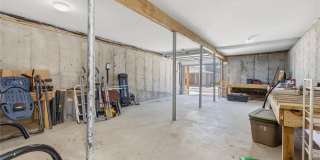 90 Oregon Street Gallery 12