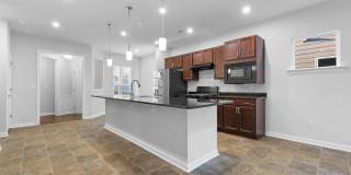 Beautiful 3 bed/2 bath Home in Griffin in Senior Community! Gallery 1