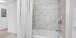 Arvella Arvella Gallery 87