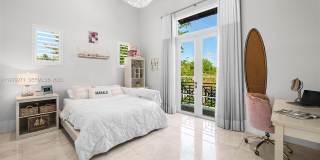 11750 SW 68th Ct Gallery 26