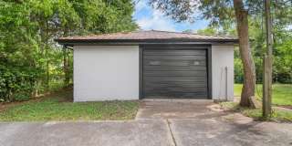 10 Lexington Drive Gallery 25