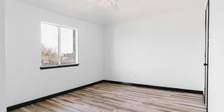 1733 Elm Street Gallery 15