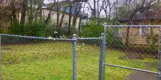 1005 Hampton Street Gallery 14