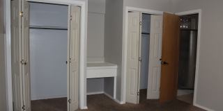 Huge Playroom - Family Room! Gallery 25