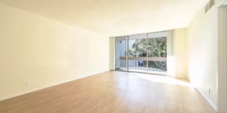 55 West 5th Avenue Gallery 7